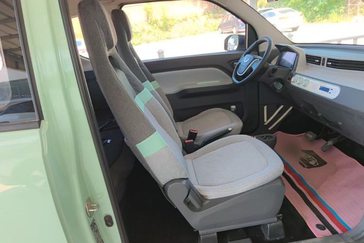 Used Wuling Hongguang MINIEV 2021 Macaron Premium Model – Lithium-NMC Right Front Seat