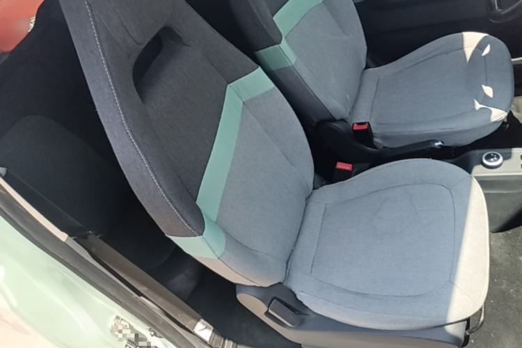 Used Wuling Hongguang MINIEV 2021 Macaron Fashion Model Lithium Iron Phosphate Right Front Seat