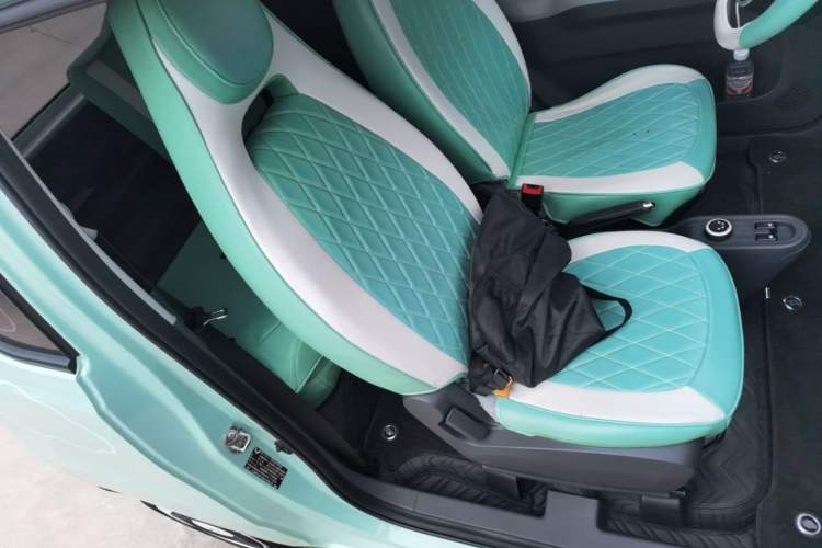 Used Wuling Hongguang MINIEV 2021 Macaron Premium Model – Lithium Iron Phosphate Right Front Seat
