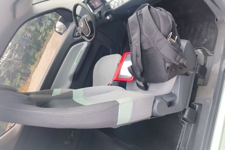 Used Wuling Hongguang MINIEV 2021 Macaron Fashion Model Lithium Iron Phosphate Right Front Seat