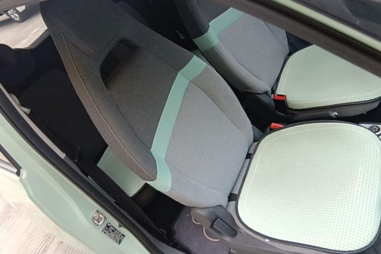 Used Wuling Hongguang MINIEV 2021 Macaron Premium Model – Lithium Iron Phosphate Right Front Seat