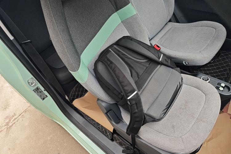 Used Wuling Hongguang MINIEV 2021 Macaron Fashion Edition Lithium-Ion Battery Right Front Seat