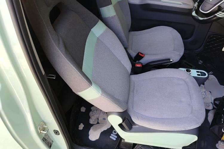 Used Wuling Hongguang MINIEV 2021 Macaron Premium Model – Lithium Iron Phosphate Right Front Seat