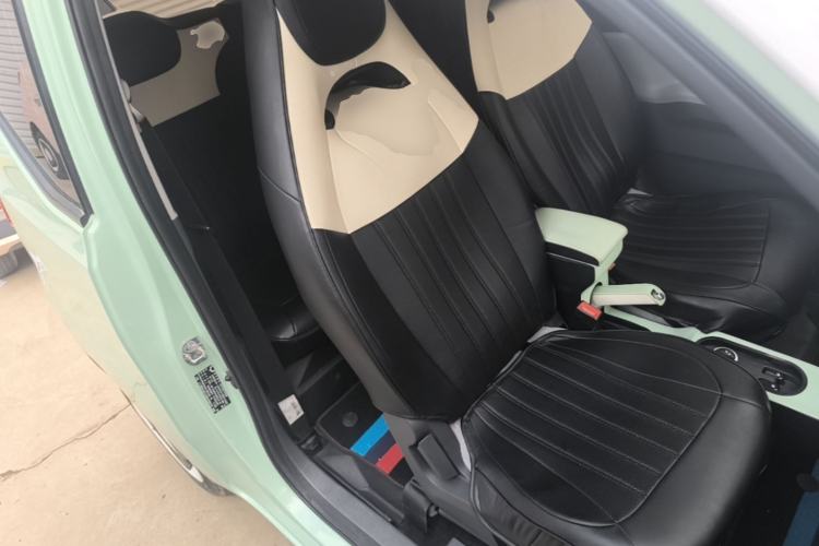Used Wuling Hongguang MINIEV 2021 Macaron Fashion Model Lithium Iron Phosphate Right Front Seat