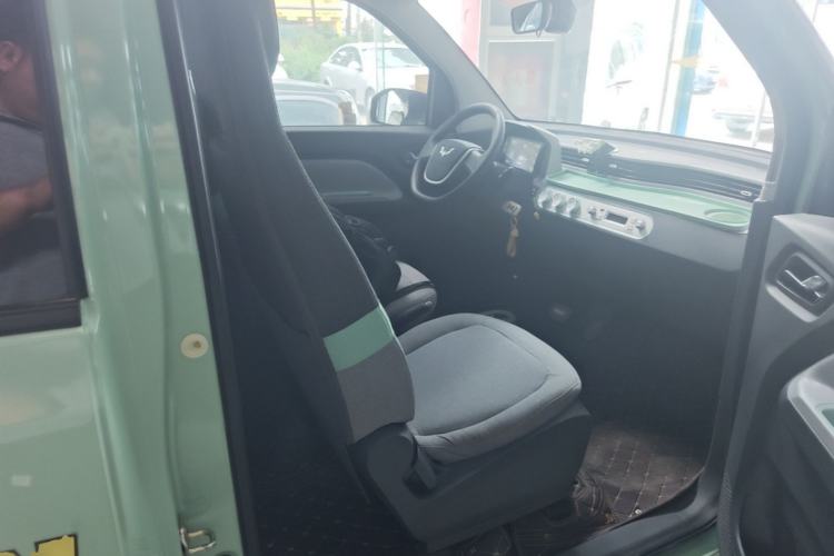 Used Wuling Hongguang MINIEV 2021 Macaron Premium Model – Lithium Iron Phosphate Right Front Seat