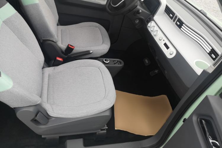 Used Wuling Hongguang MINIEV 2021 Macaron Premium Model – Lithium Iron Phosphate Right Front Seat