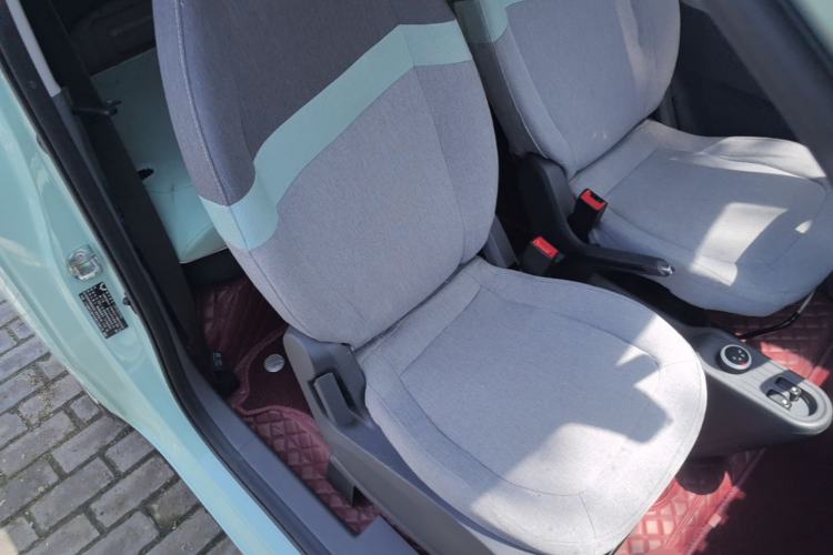 Used Wuling Hongguang MINIEV 2021 Macaron Fashion Edition Lithium-Ion Battery Right Front Seat