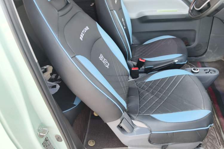 Used Wuling Hongguang MINIEV 2021 Macaron Premium Model – Lithium Iron Phosphate Right Front Seat