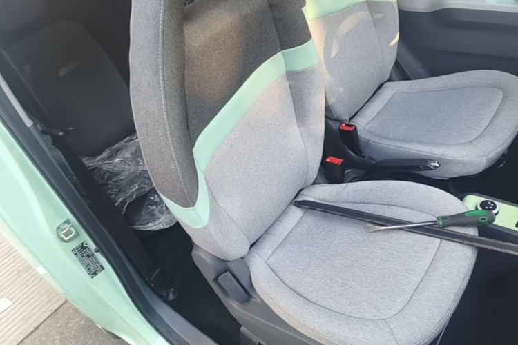Used Wuling Hongguang MINIEV 2021 Macaron Premium Model – Lithium Iron Phosphate Right Front Seat