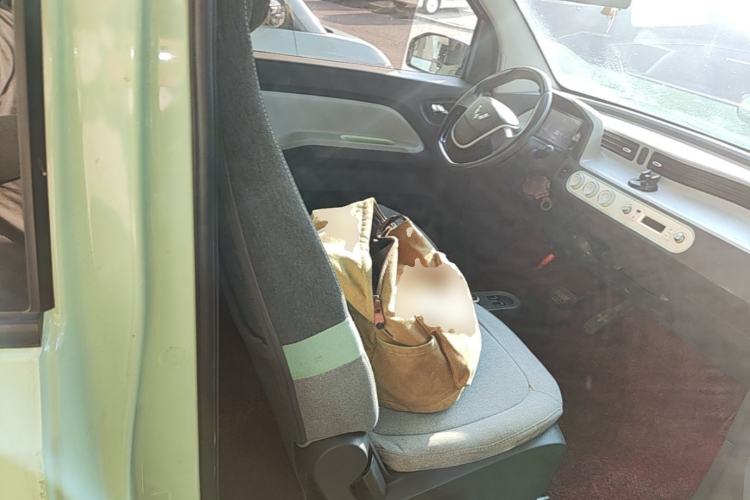 Used Wuling Hongguang MINIEV 2021 Macaron Premium Model – Lithium Iron Phosphate Right Front Seat