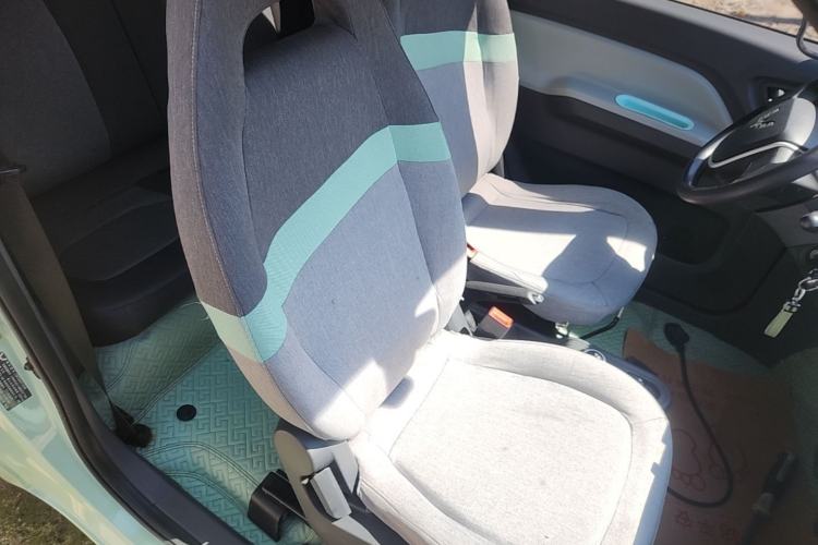 Used Wuling Hongguang MINIEV 2021 Macaron Premium Model – Lithium Iron Phosphate Right Front Seat