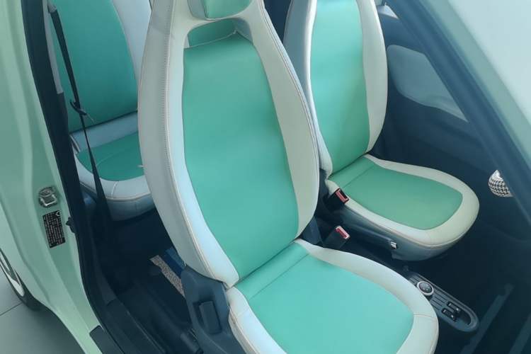 Used Wuling Hongguang MINIEV 2021 Macaron Premium Model – Lithium Iron Phosphate Right Front Seat
