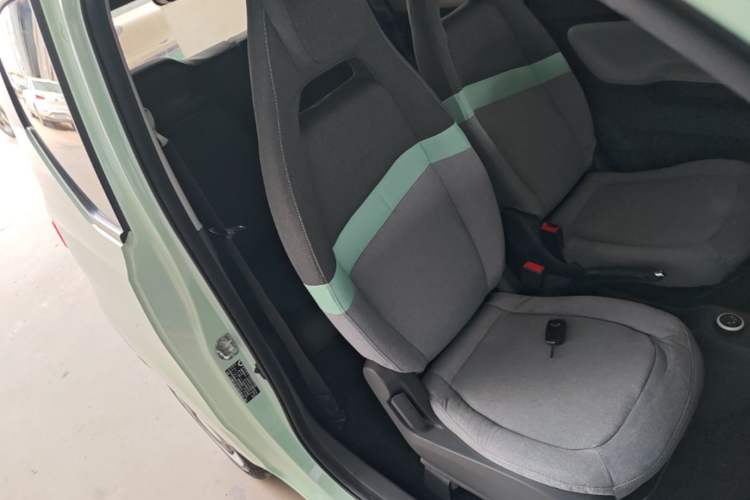 Used Wuling Hongguang MINIEV 2021 Macaron Premium Model – Lithium Iron Phosphate Right Front Seat