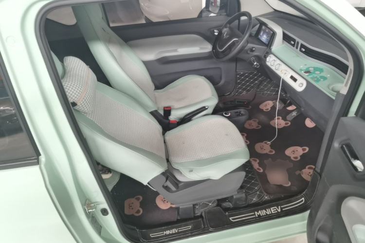 Used Wuling Hongguang MINIEV 2021 Macaron Premium Model – Lithium Iron Phosphate Right Front Seat