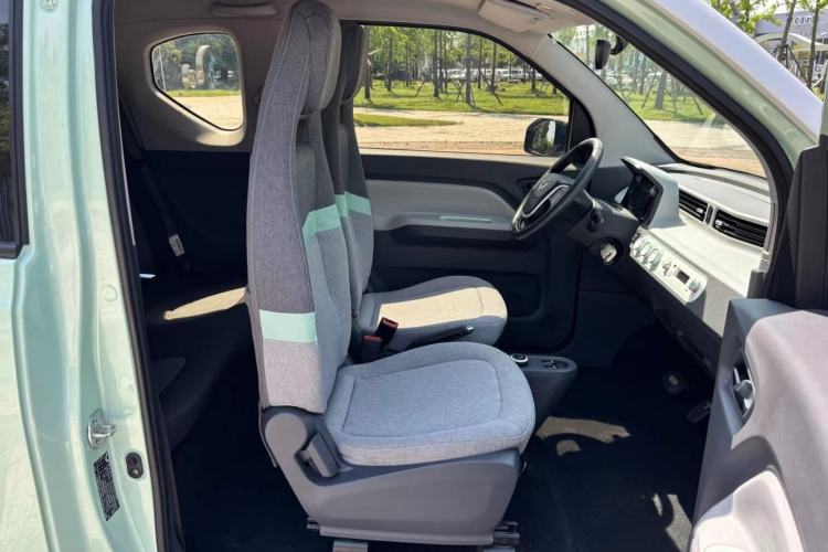 Used Wuling Hongguang MINIEV 2021 Macaron Premium Model – Lithium Iron Phosphate Right Front Seat