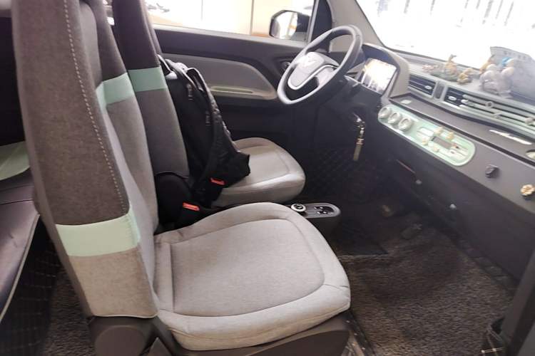 Used Wuling Hongguang MINIEV 2021 Macaron Premium Model – Lithium Iron Phosphate Right Front Seat