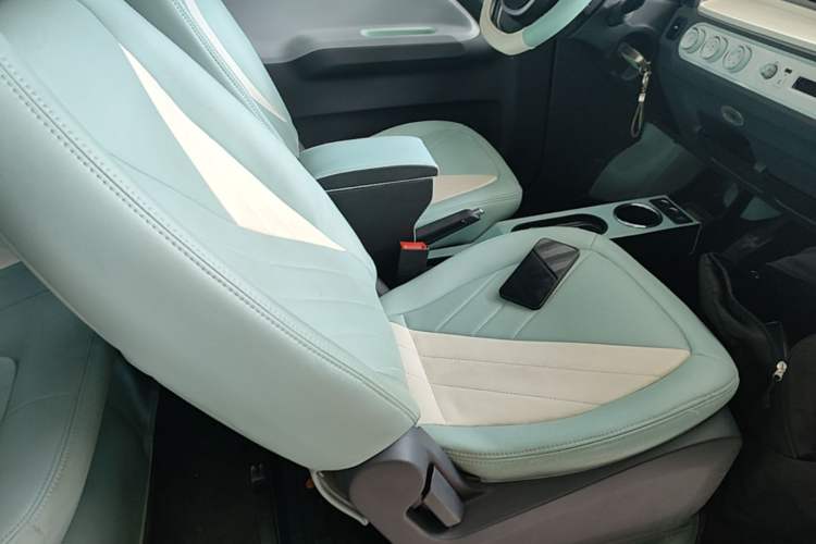 Used Wuling Hongguang MINIEV 2021 Macaron Premium Model – Lithium Iron Phosphate Right Front Seat