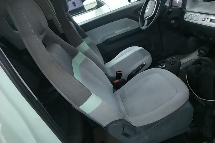 Used Wuling Hongguang MINIEV 2021 Macaron Fashion Model Lithium Iron Phosphate Right Front Seat