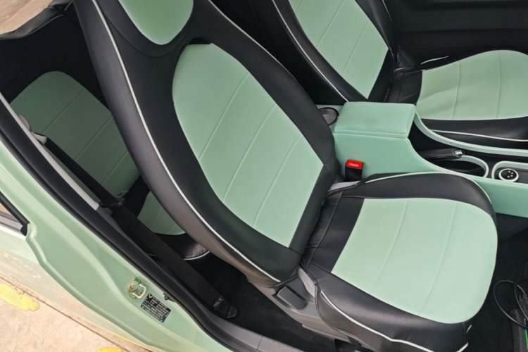 Used Wuling Hongguang MINIEV 2021 Macaron Fashion Model Lithium Iron Phosphate Right Front Seat