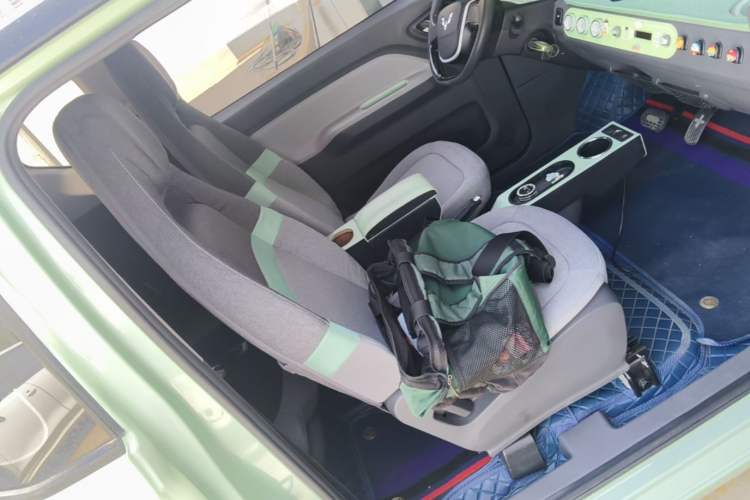 Used Wuling Hongguang MINIEV 2021 Macaron Fashion Edition Lithium-Ion Battery Right Front Seat