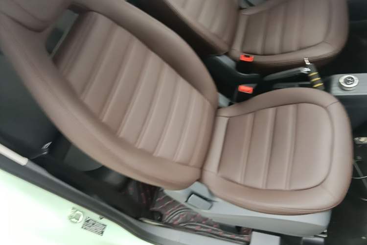 Used Wuling Hongguang MINIEV 2021 Macaron Fashion Edition Lithium-Ion Battery Right Front Seat