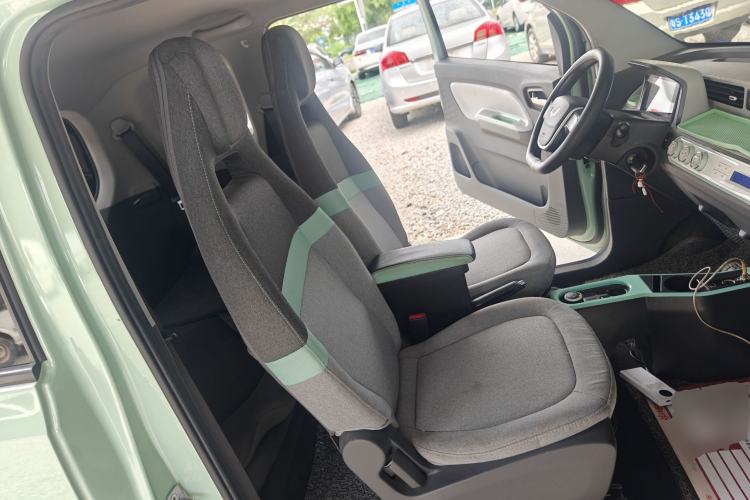 Used Wuling Hongguang MINIEV 2021 Macaron Premium Model – Lithium Iron Phosphate Right Front Seat