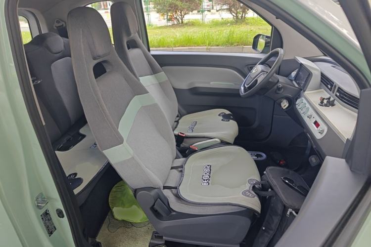 Used Wuling Hongguang MINIEV 2021 Macaron Premium Model – Lithium Iron Phosphate Right Front Seat