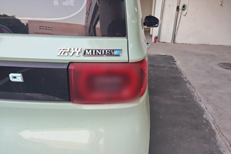 Used Wuling Hongguang MINIEV 2021 Macaron Fashion Model Lithium Iron Phosphate Right Rear Taillight