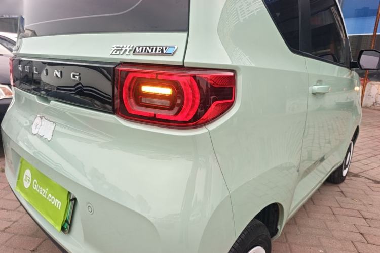 Used Wuling Hongguang MINIEV 2021 Macaron Fashion Model Lithium Iron Phosphate Right Rear Taillight