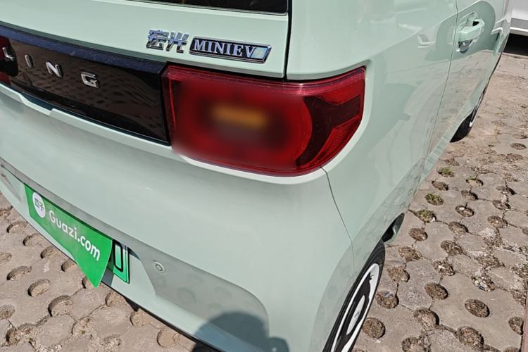 Used Wuling Hongguang MINIEV 2021 Macaron Fashion Model Lithium Iron Phosphate Right Rear Taillight