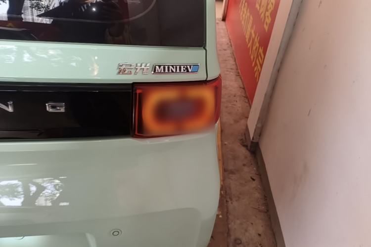 Used Wuling Hongguang MINIEV 2021 Macaron Premium Model – Lithium Iron Phosphate Right Rear Taillight