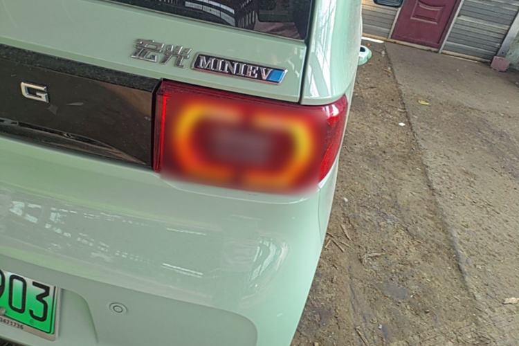 Used Wuling Hongguang MINIEV 2021 Macaron Premium Model – Lithium Iron Phosphate Right Rear Taillight