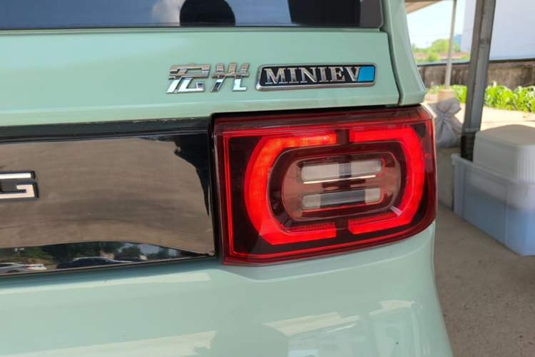 Used Wuling Hongguang MINIEV 2021 Macaron Premium Model – Lithium-NMC Right Rear Taillight