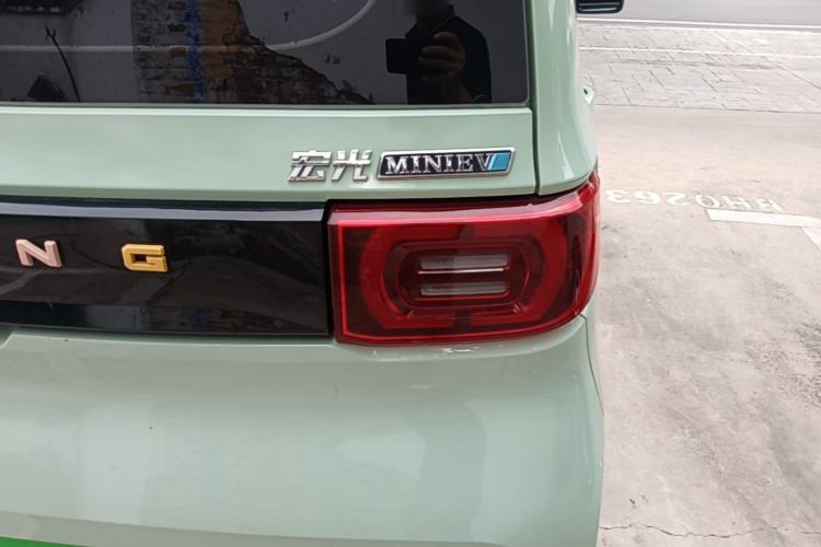 Used Wuling Hongguang MINIEV 2021 Macaron Fashion Model Lithium Iron Phosphate Right Rear Taillight