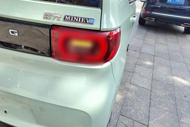 Used Wuling Hongguang MINIEV 2021 Macaron Fashion Model Lithium Iron Phosphate Right Rear Taillight