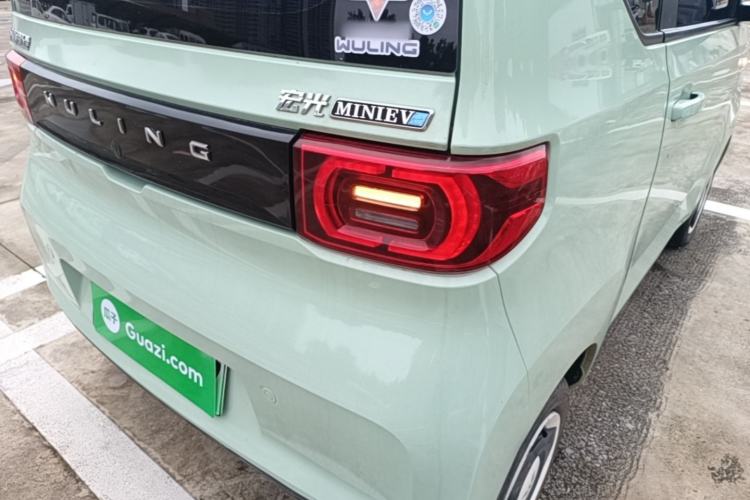 Used Wuling Hongguang MINIEV 2021 Macaron Premium Model – Lithium Iron Phosphate Right Rear Taillight