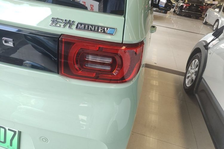 Used Wuling Hongguang MINIEV 2021 Macaron Fashion Edition Lithium-Ion Battery Right Rear Taillight