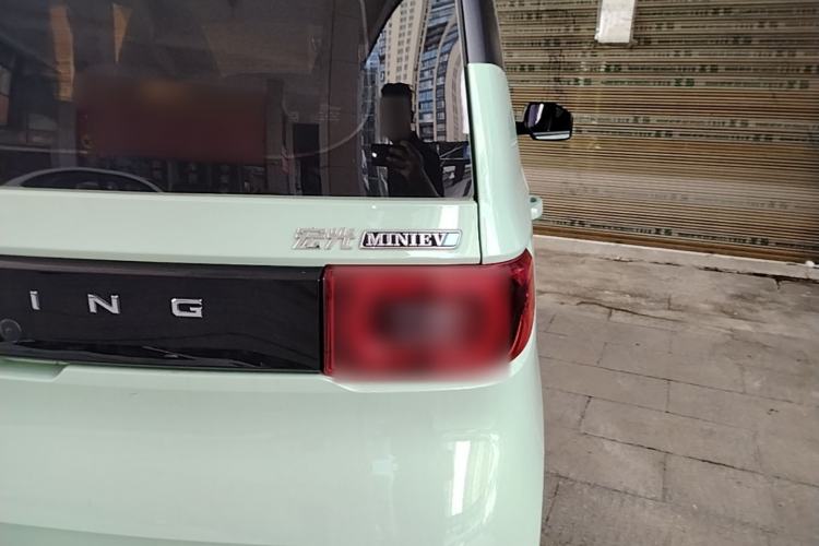 Used Wuling Hongguang MINIEV 2021 Macaron Fashion Model Lithium Iron Phosphate Right Rear Taillight
