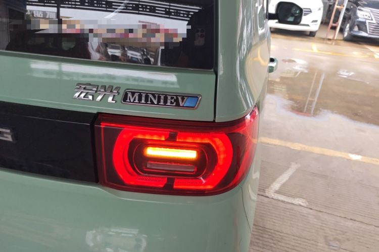 Used Wuling Hongguang MINIEV 2021 Macaron Fashion Model Lithium Iron Phosphate Right Rear Taillight