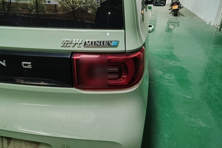 Used Wuling Hongguang MINIEV 2021 Macaron Premium Model – Lithium Iron Phosphate Right Rear Taillight