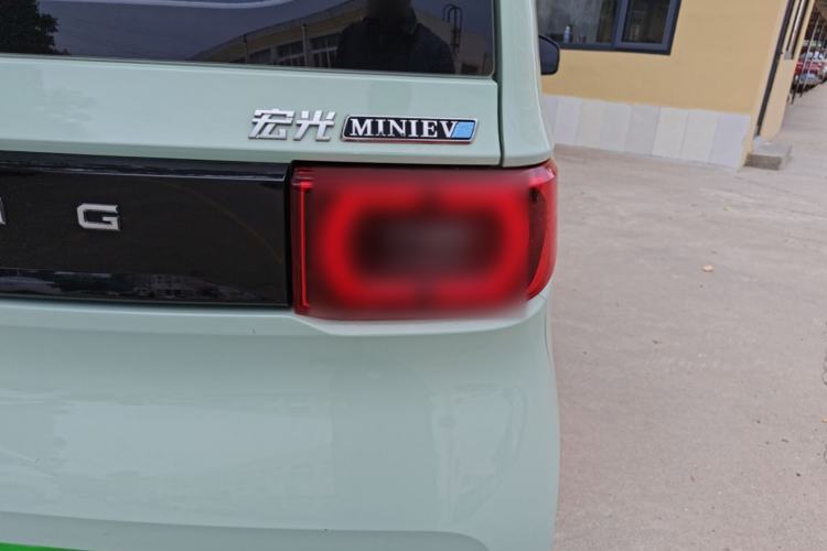 Used Wuling Hongguang MINIEV 2021 Macaron Fashion Model Lithium Iron Phosphate Right Rear Taillight