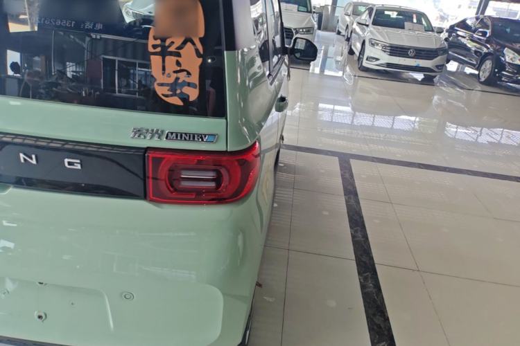 Used Wuling Hongguang MINIEV 2021 Macaron Premium Model – Lithium Iron Phosphate Right Rear Taillight