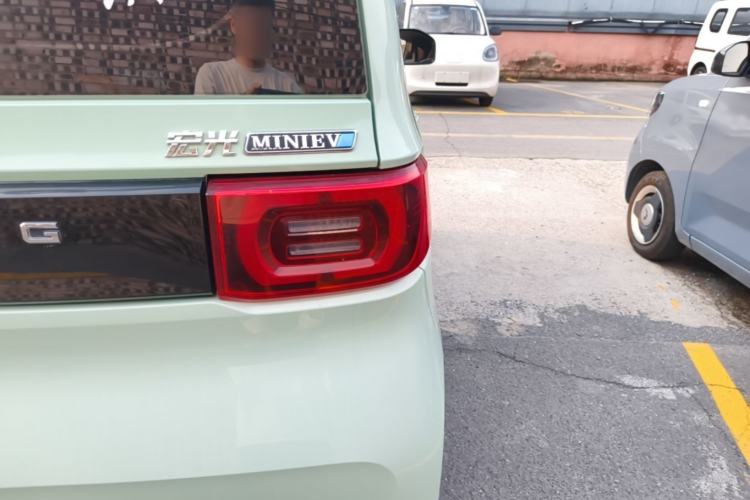 Used Wuling Hongguang MINIEV 2021 Macaron Fashion Model Lithium Iron Phosphate Right Rear Taillight