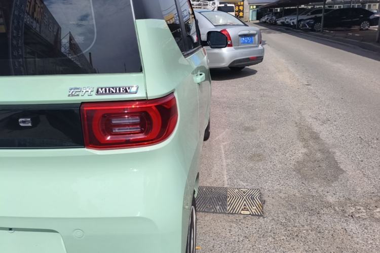 Used Wuling Hongguang MINIEV 2021 Macaron Premium Model – Lithium-NMC Right Rear Taillight