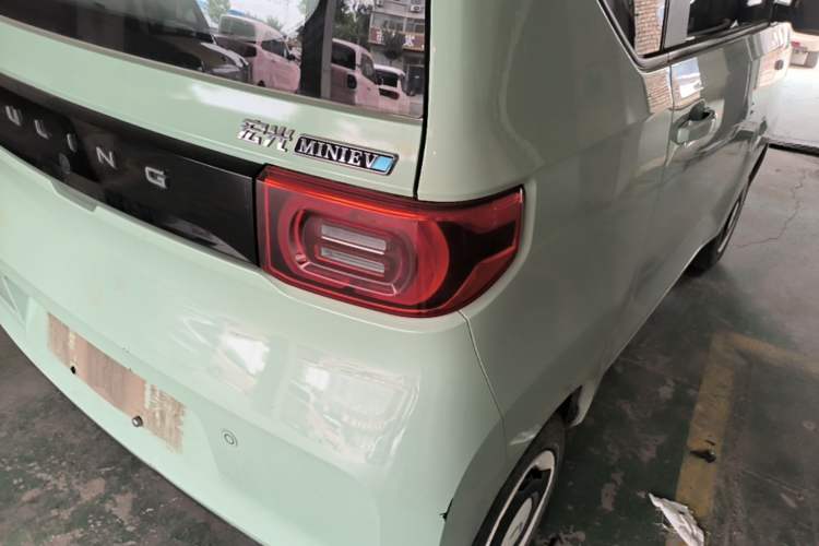 Used Wuling Hongguang MINIEV 2021 Macaron Fashion Model Lithium Iron Phosphate Right Rear Taillight