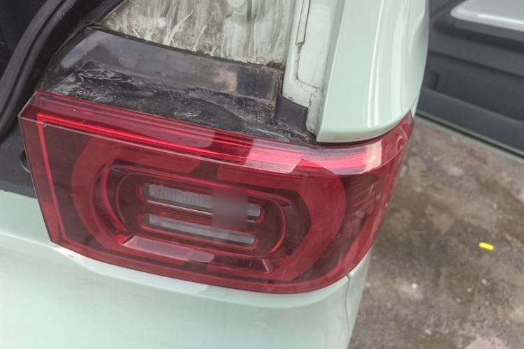 Used Wuling Hongguang MINIEV 2021 Macaron Fashion Model Lithium Iron Phosphate Right Rear Taillight