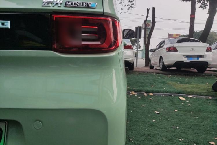 Used Wuling Hongguang MINIEV 2021 Macaron Fashion Model Lithium Iron Phosphate Right Rear Taillight