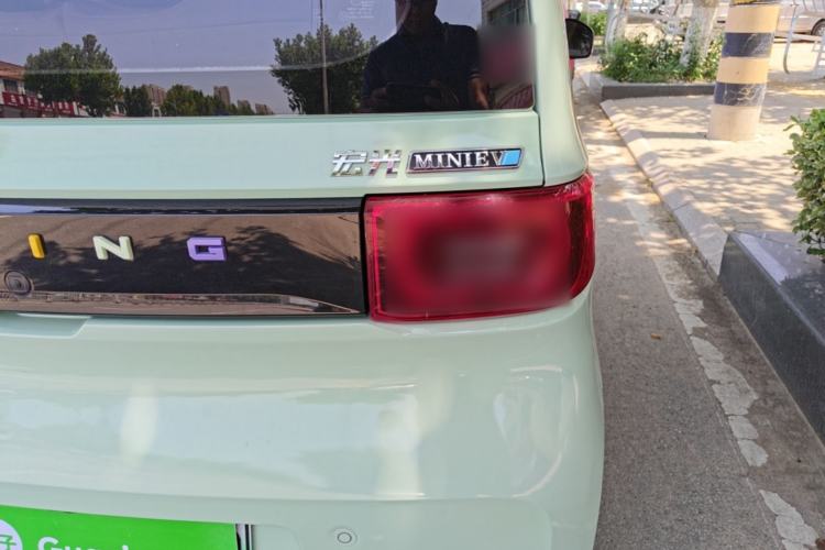 Used Wuling Hongguang MINIEV 2021 Macaron Premium Model – Lithium Iron Phosphate Right Rear Taillight