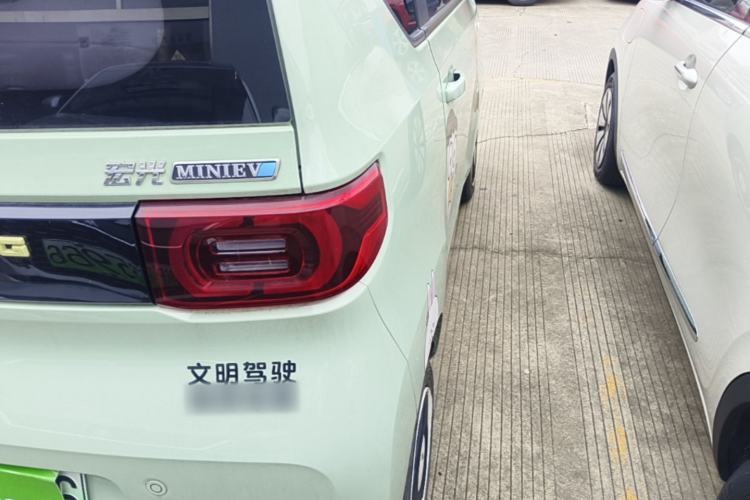 Used Wuling Hongguang MINIEV 2021 Macaron Fashion Model Lithium Iron Phosphate Right Rear Taillight