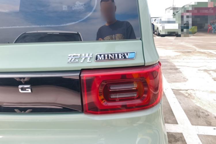 Used Wuling Hongguang MINIEV 2021 Macaron Premium Model – Lithium Iron Phosphate Right Rear Taillight
